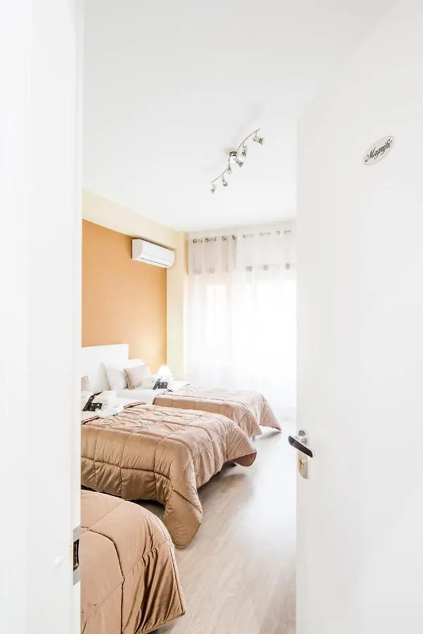 Mr Brown Home And Suites Rome Guest house