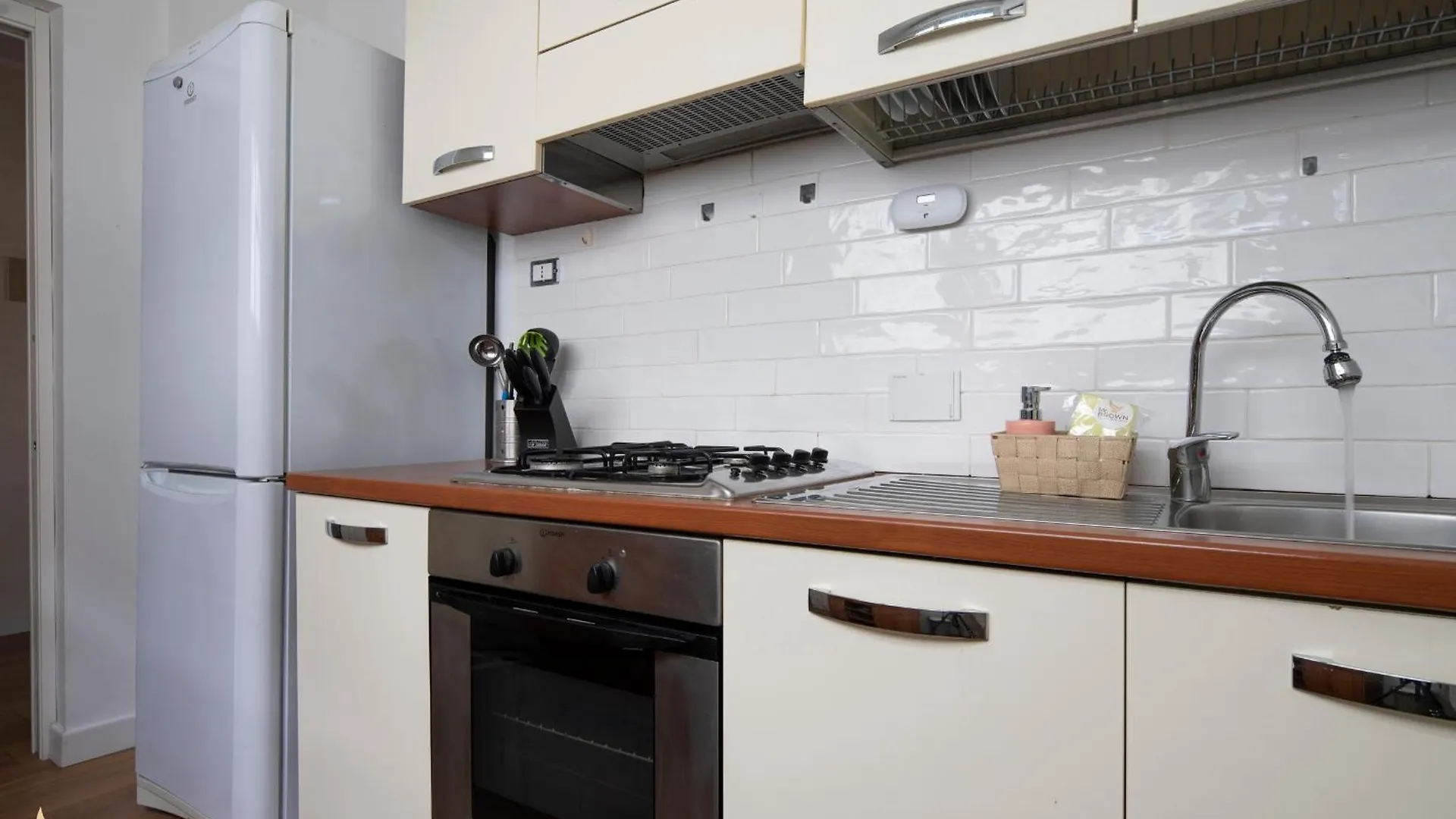 Mr Brown Home And Suites Rome Guest house