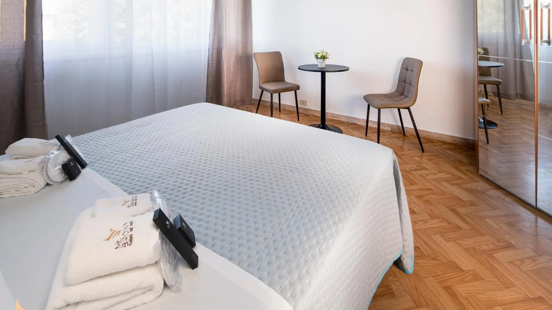 Mr Brown Home And Suites Roma