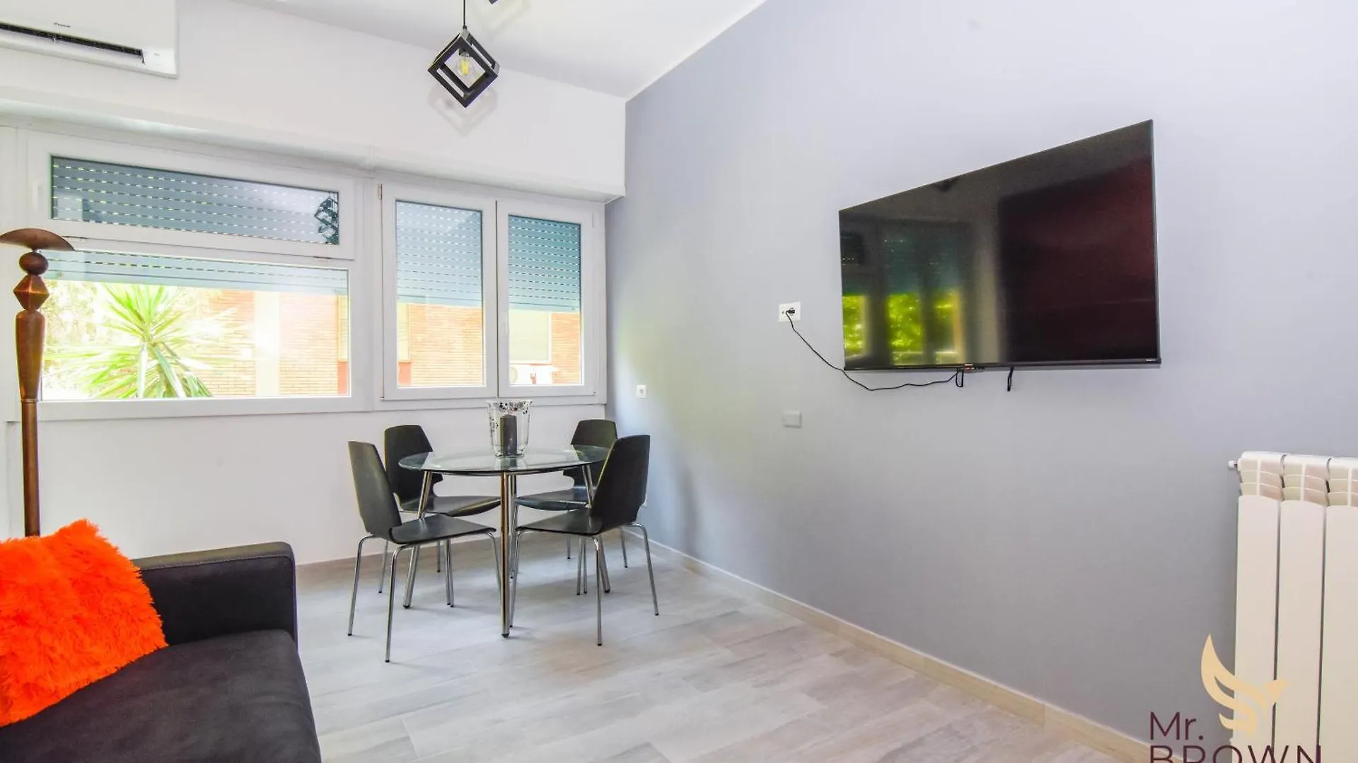 *** Pensión Mr Brown Home And Suites Roma Italia