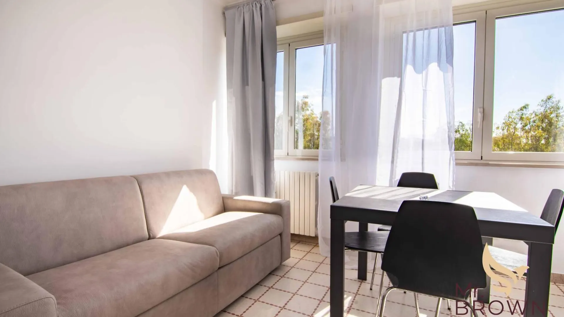 Mr Brown Home And Suites Roma
