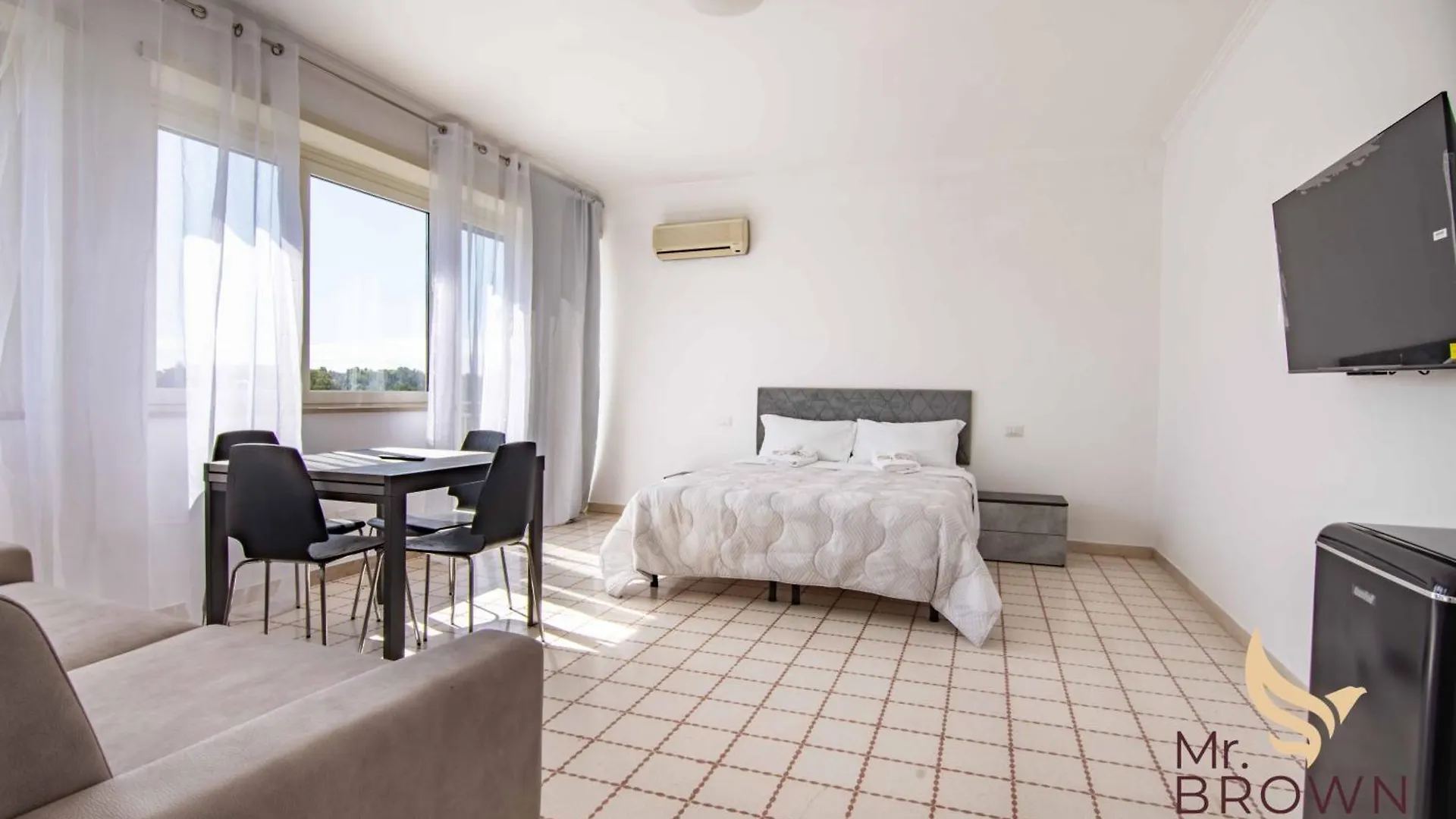 Mr Brown Home And Suites Roma